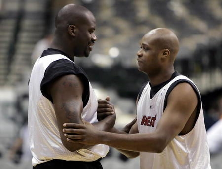 亚特兰大2-0佛罗伦萨，奥迪隆破僵，卢克曼建功（亚特兰大2-0胜佛罗伦萨：奥迪隆先开纪录，卢克曼锁定胜局）