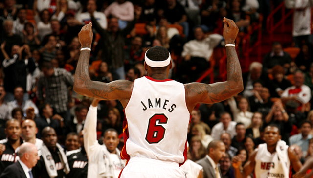 恩德里克的父亲指向皇家马德里：巴西新星的困境与出路（父亲将矛头指向皇马：巴西新星恩德里克的瓶颈与破局）