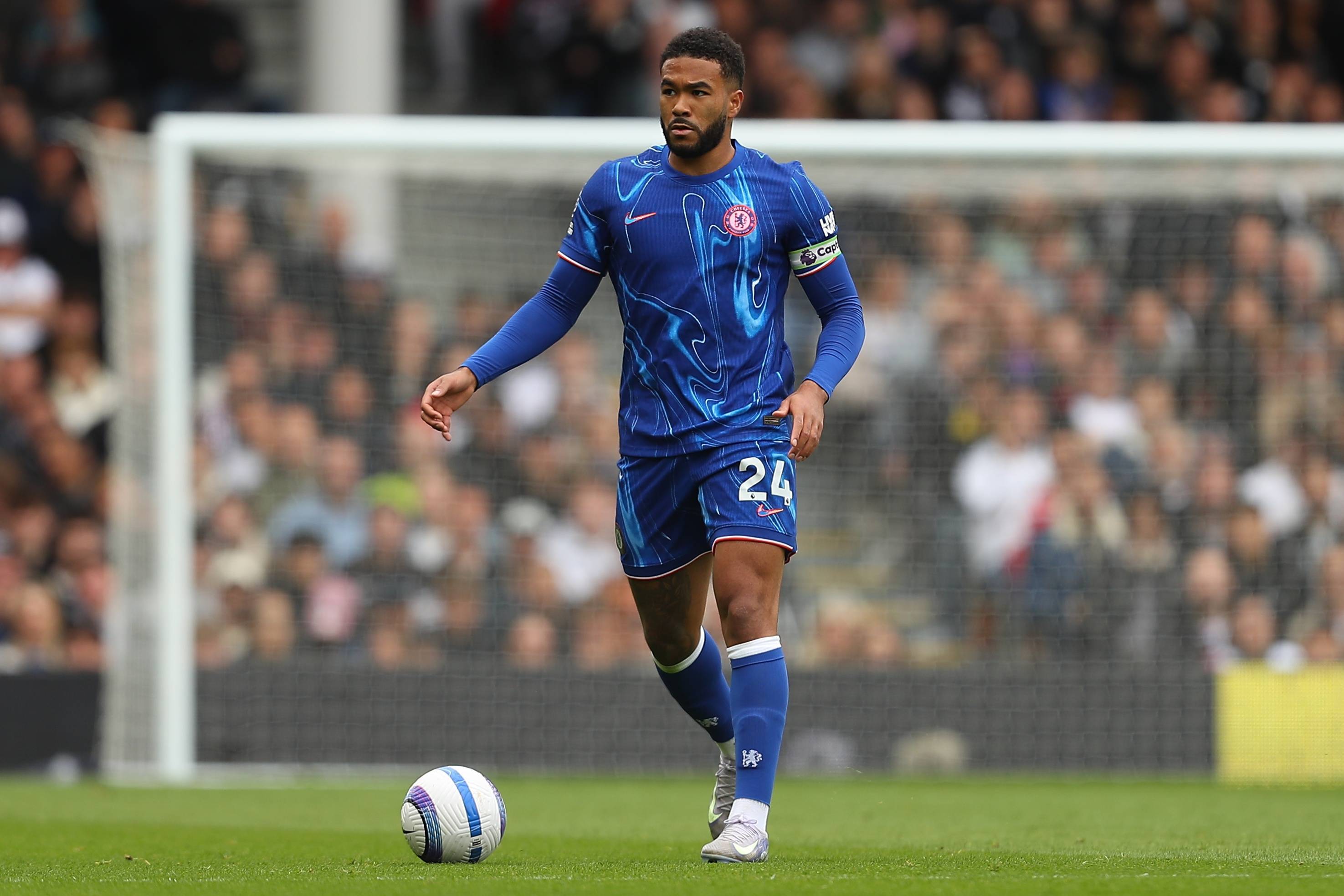 阿森纳球员分享布鲁日米兰旅行省钱妙招（阿森纳球员传授布鲁日与米兰旅行省钱秘籍）