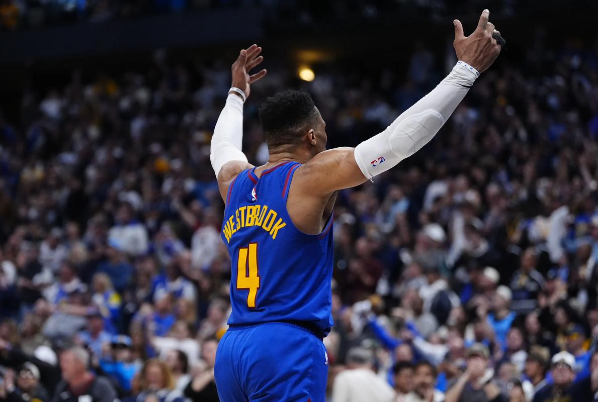 2025年至今，利雅得胜利卖出128万件球衣，迈阿密国际216.6万（2025年截至目前，利雅得胜利球衣销量128万件，迈阿密国际达216.6万件）