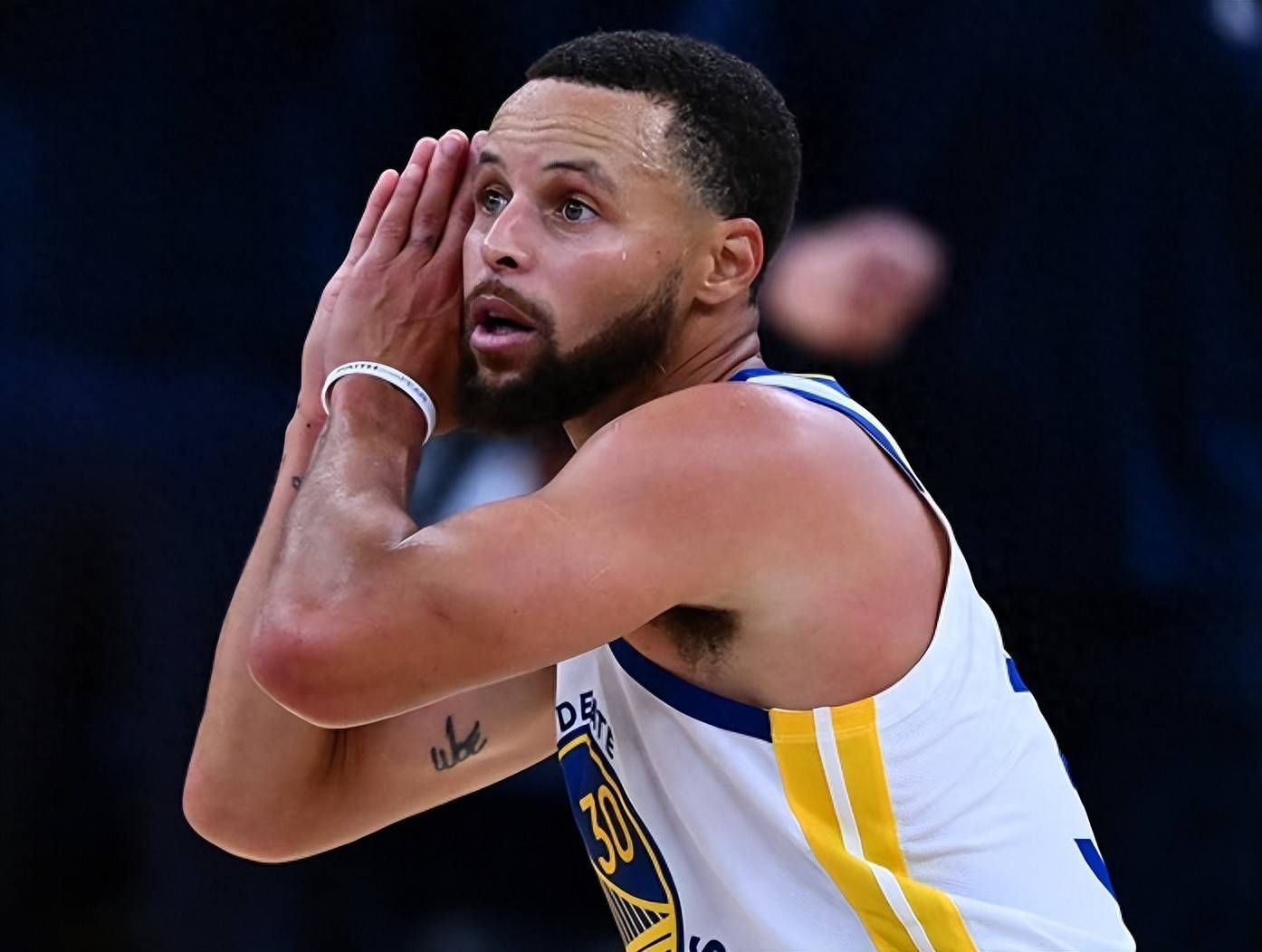 哈曼：皇马状态滑坡始于抵制金球奖，以及维尼修斯公开闹情绪（哈曼：皇马颓势始于金球奖抵制与维尼修斯情绪风波）