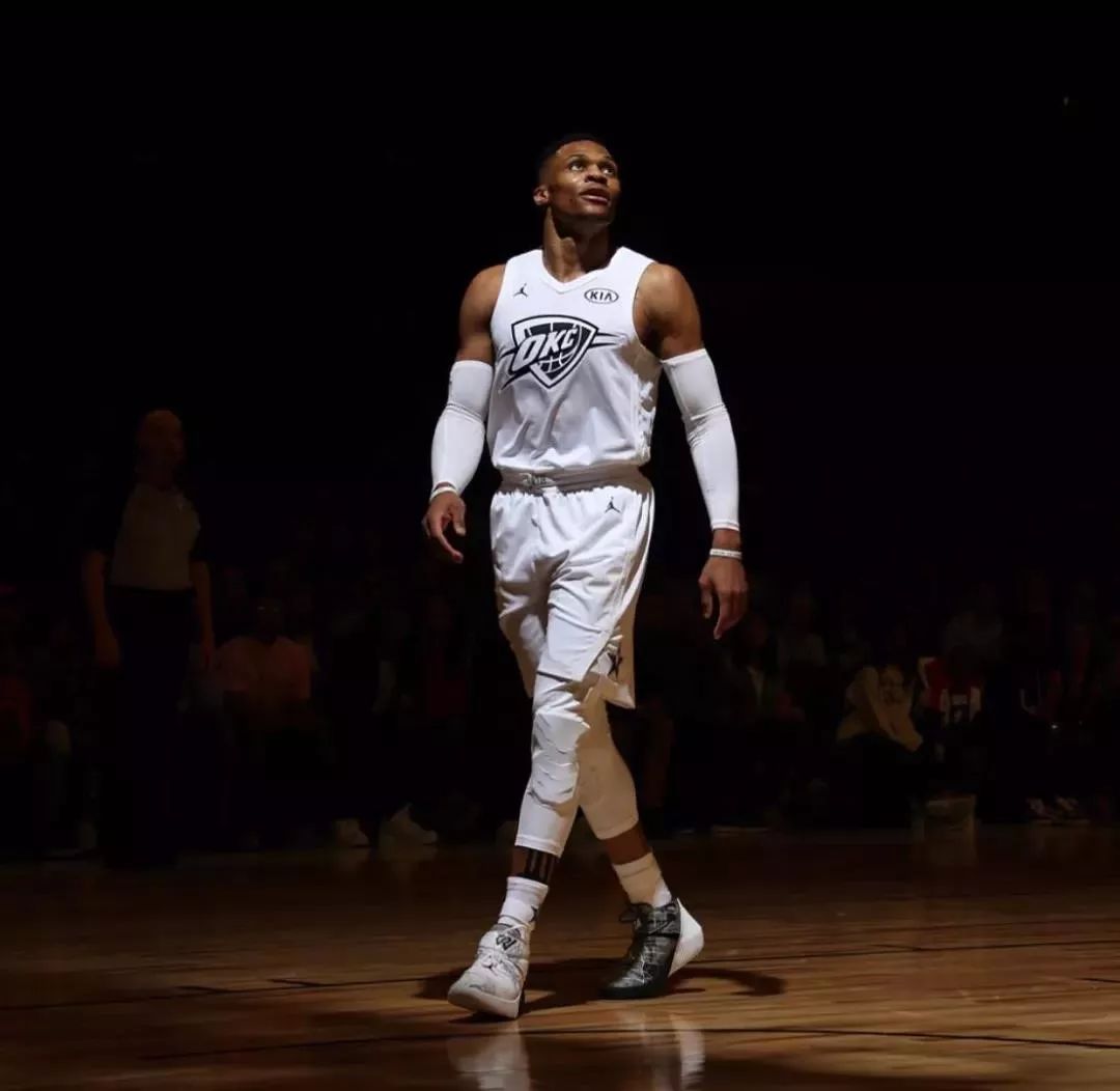 凯恩：对阵热刺总是很特别，也期待见到一些老面孔（凯恩：与热刺交锋格外特别，期待重逢旧友）